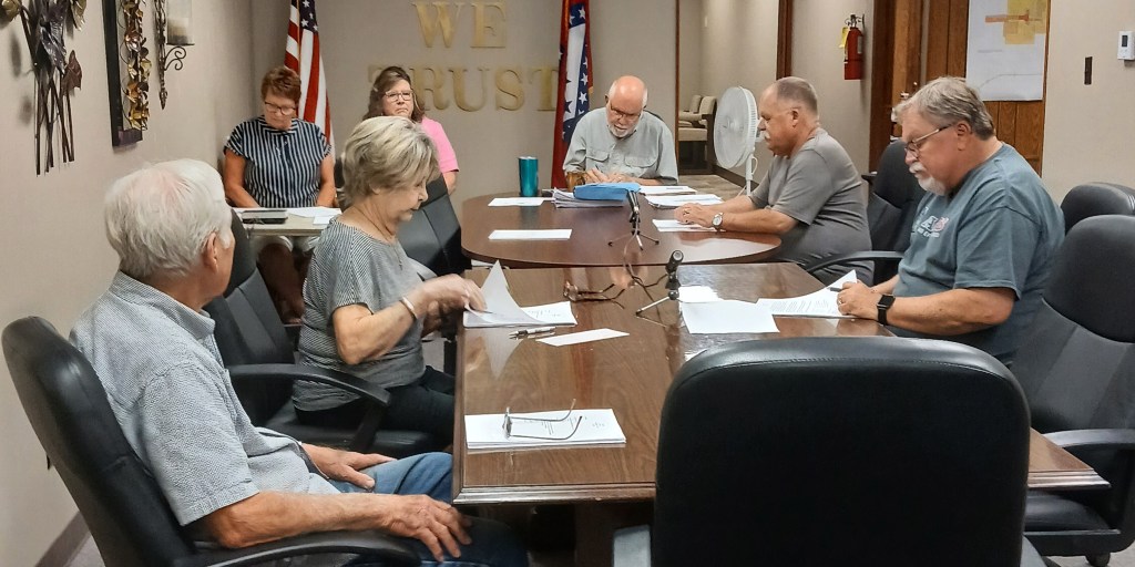 The Hazen City Council held its monthly meeting on Thursday, Sept. 17. Photo: Lisa Mills